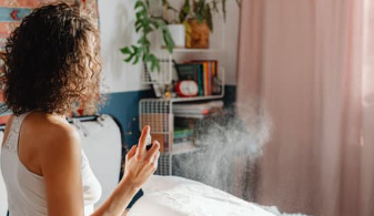 HSPの心に香りが届く理由｜繊細な感覚に寄り添うアロマの力とは？