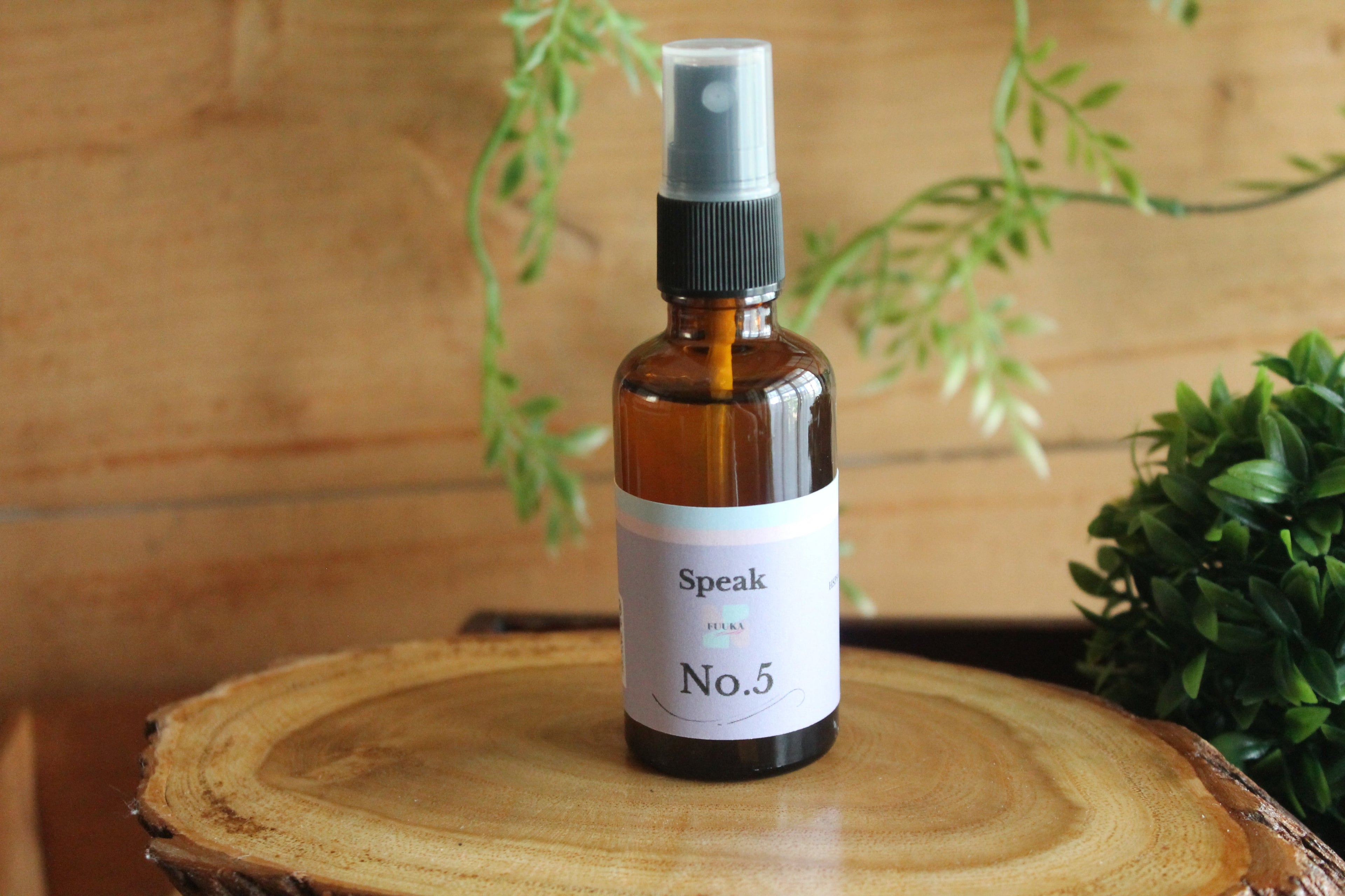 HSPアロマ「Speak」の香りが苦手？｜言葉を閉じ込めてきたあなたへ【FUUKA】